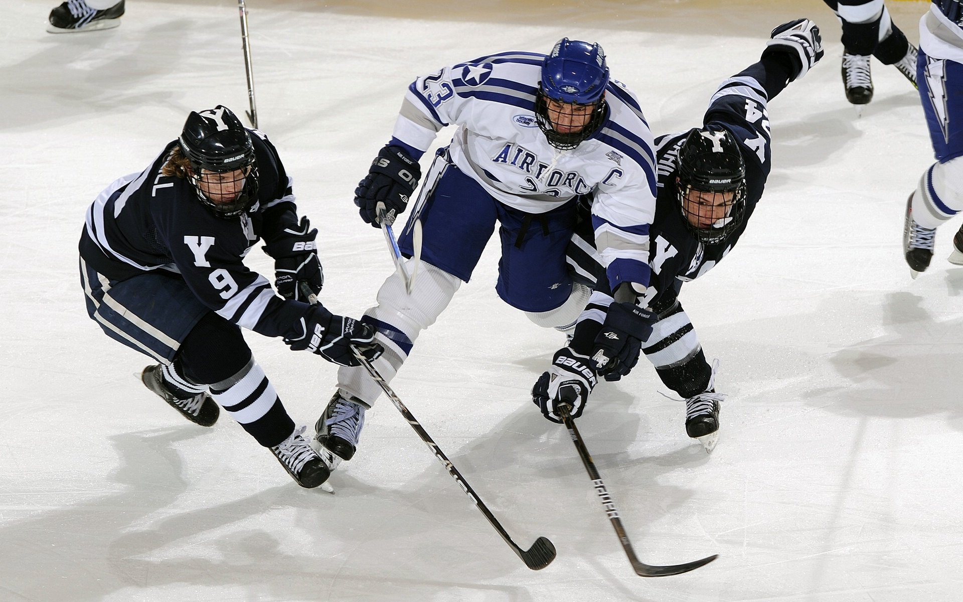 爱游戏娱乐-国家队引入数据分析系统提升战术决策效率，国家队深度解析